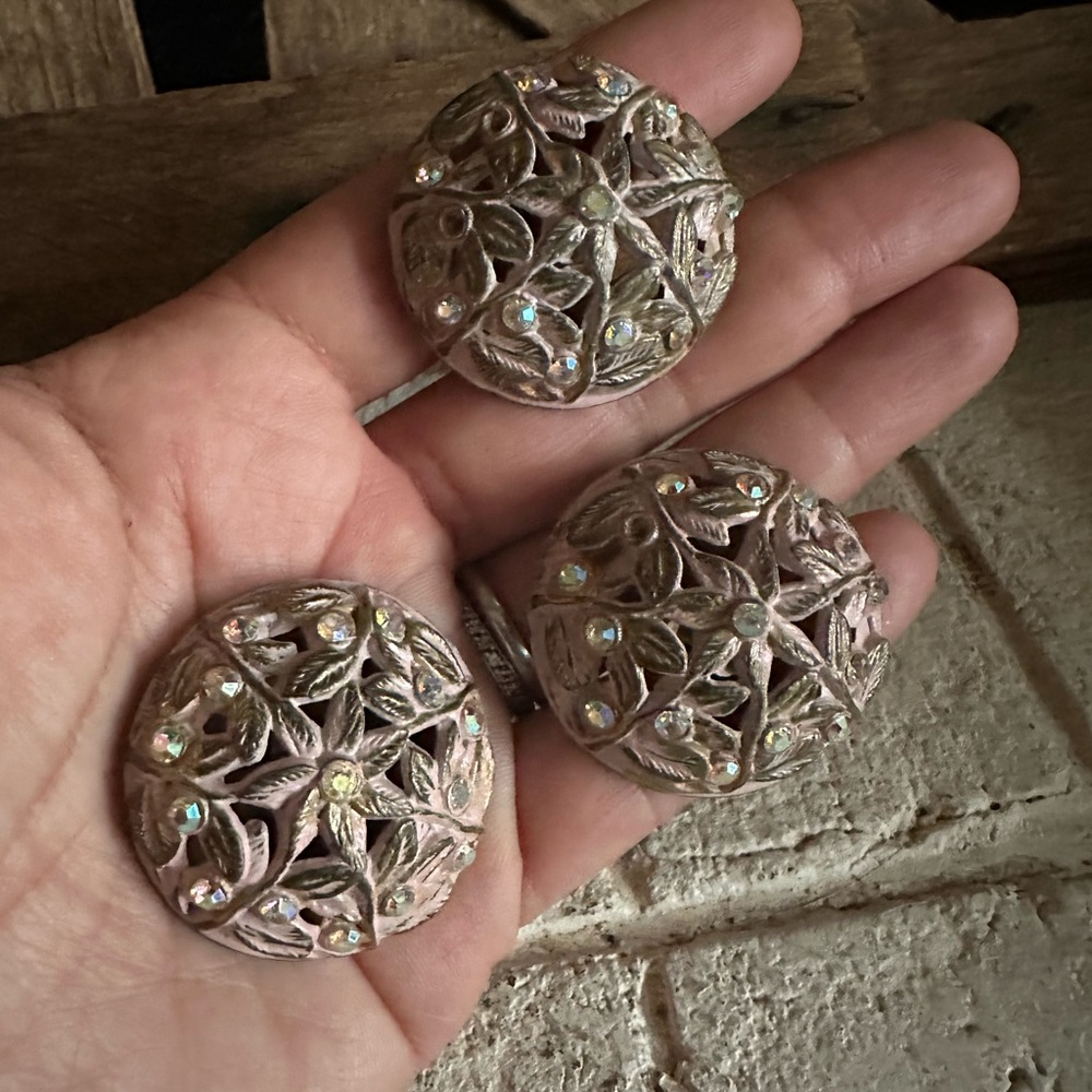 Vintage Pink Flower Metal Buttons: Gold Tone Rhinestone Set of 3 (37)